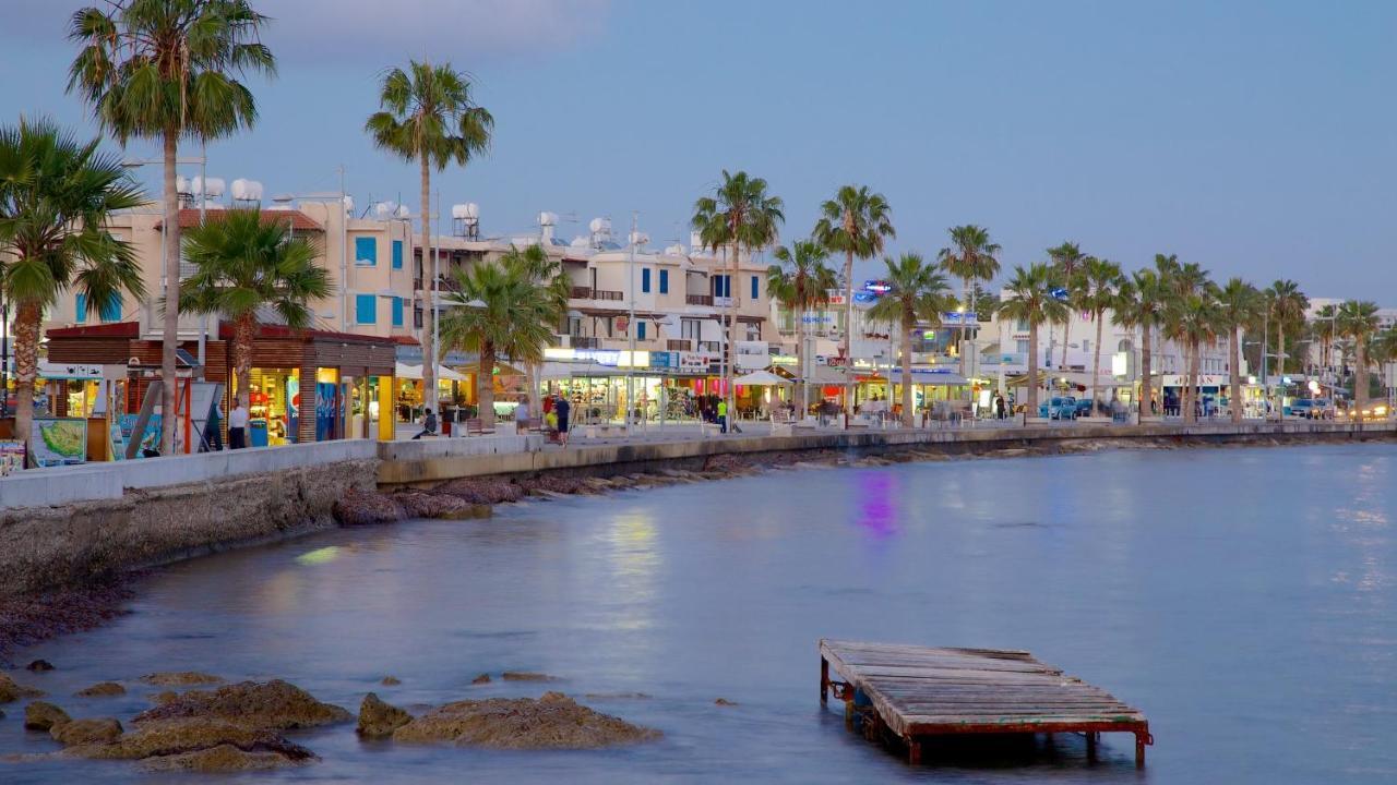 Beautiful Apartment In Harbour Paphos, Central & Close To Beach Exterior foto